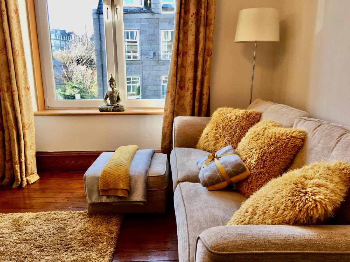 Cosy 2 Bedroom Central Apartment - Free Parking, Free Wifi 阿伯丁 外观 照片