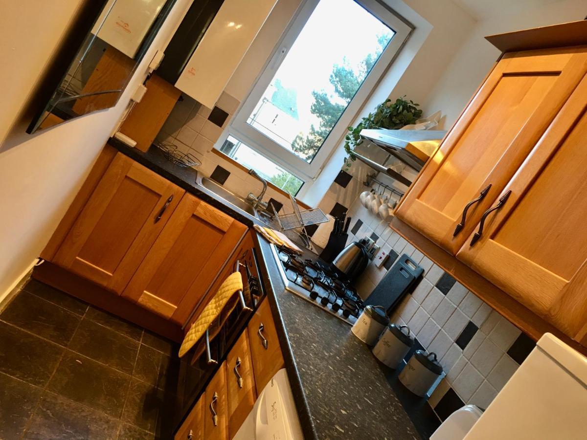 Cosy 2 Bedroom Central Apartment - Free Parking, Free Wifi 阿伯丁 外观 照片