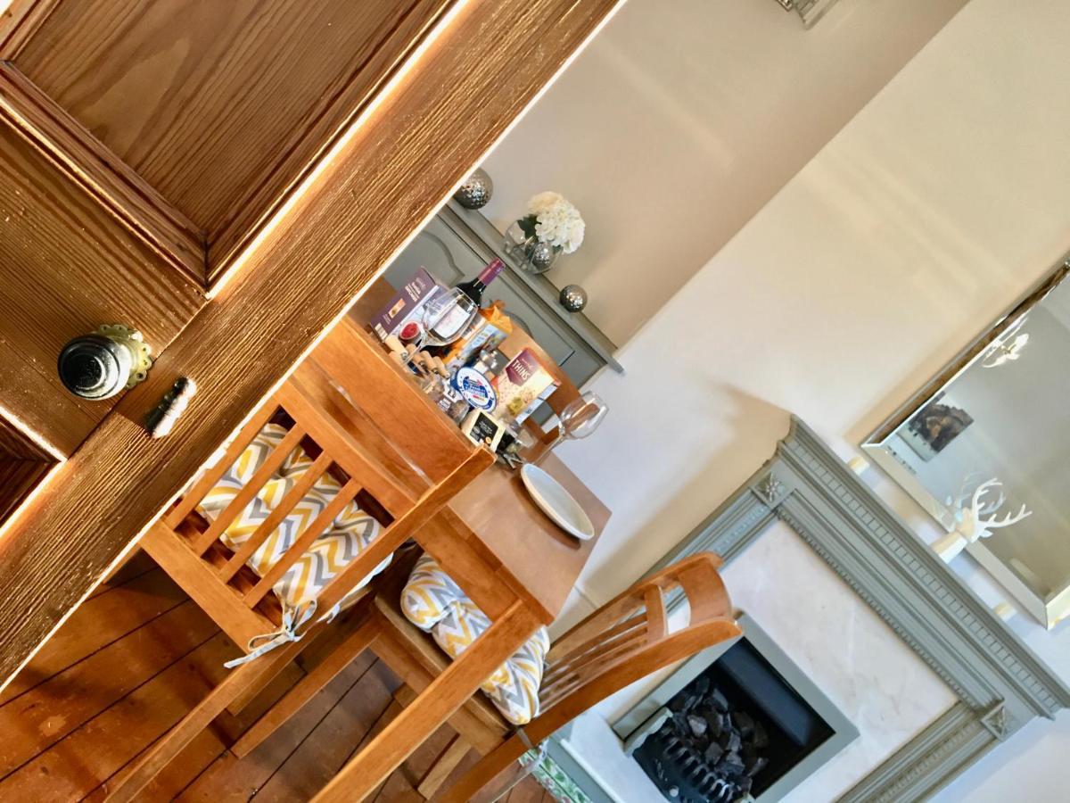 Cosy 2 Bedroom Central Apartment - Free Parking, Free Wifi 阿伯丁 外观 照片