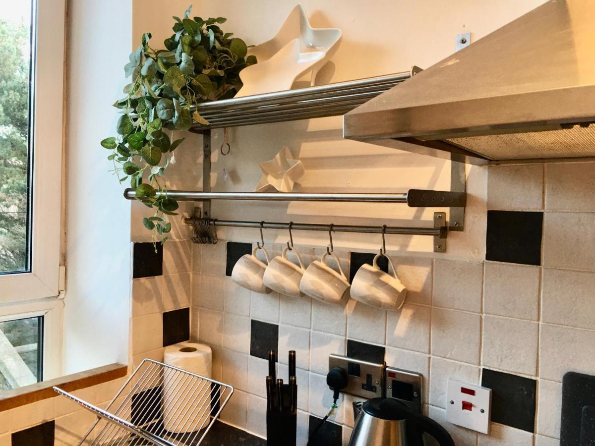 Cosy 2 Bedroom Central Apartment - Free Parking, Free Wifi 阿伯丁 外观 照片