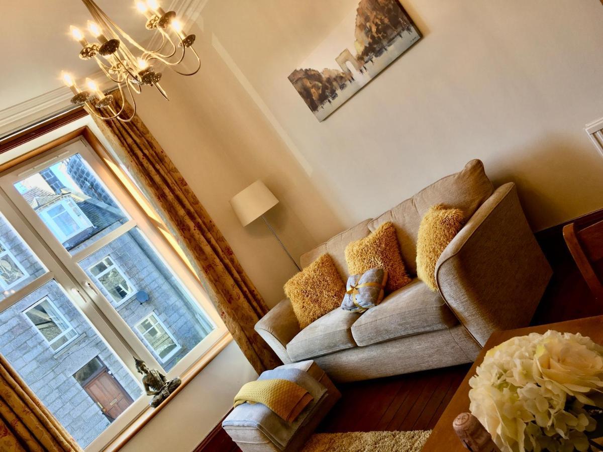 Cosy 2 Bedroom Central Apartment - Free Parking, Free Wifi 阿伯丁 外观 照片