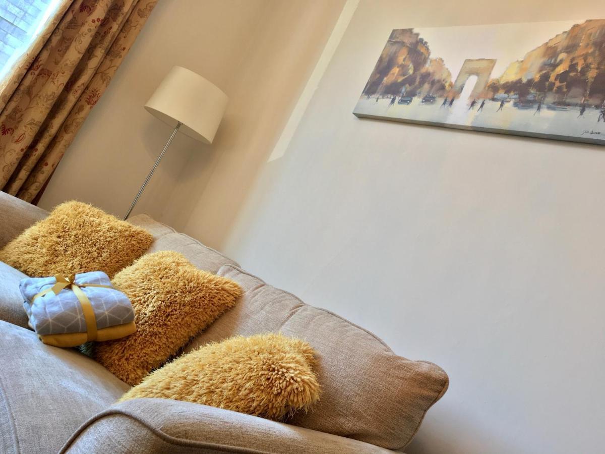 Cosy 2 Bedroom Central Apartment - Free Parking, Free Wifi 阿伯丁 外观 照片