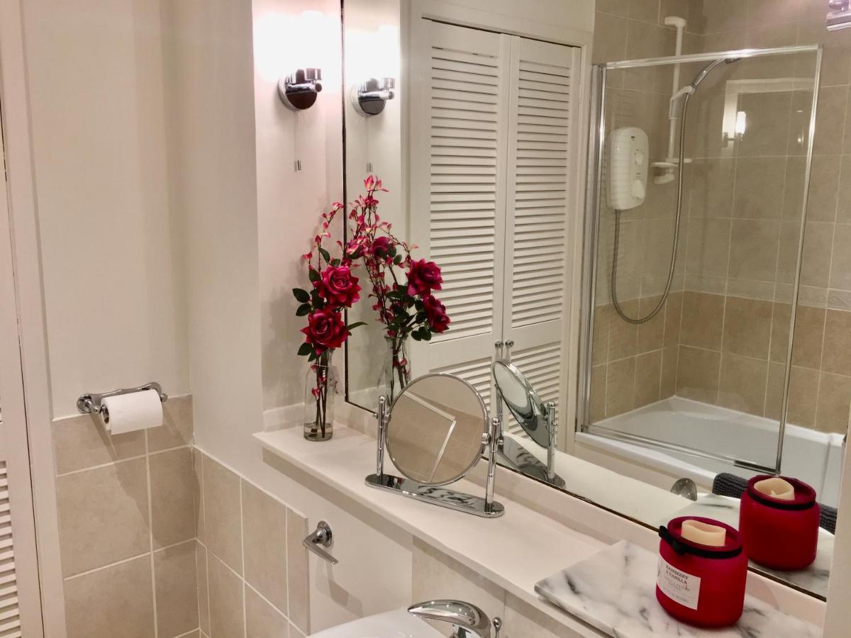 Cosy 2 Bedroom Central Apartment - Free Parking, Free Wifi 阿伯丁 外观 照片