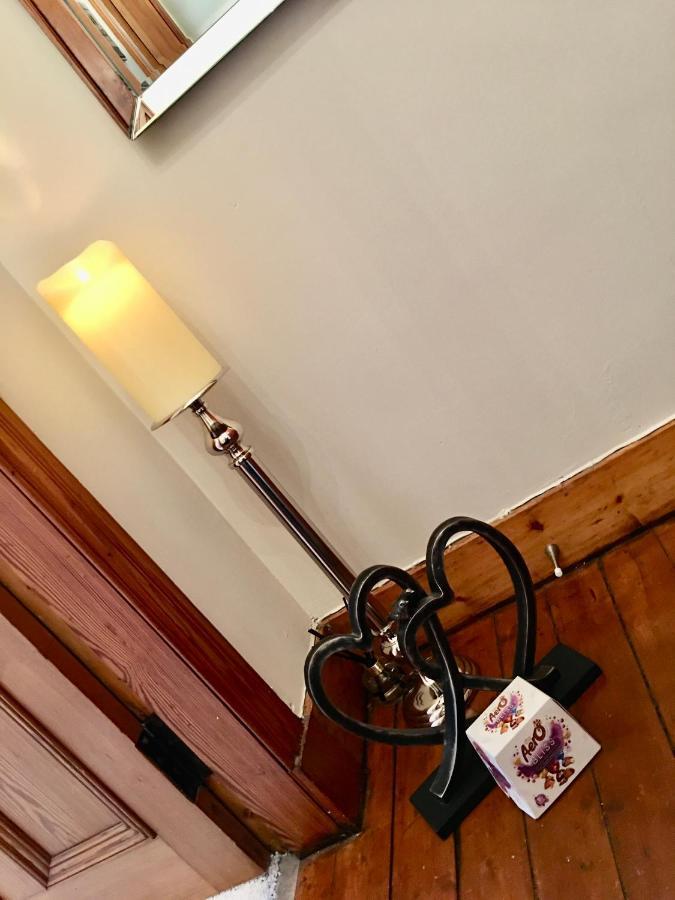 Cosy 2 Bedroom Central Apartment - Free Parking, Free Wifi 阿伯丁 外观 照片